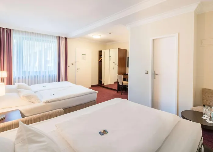 Hotel Western International