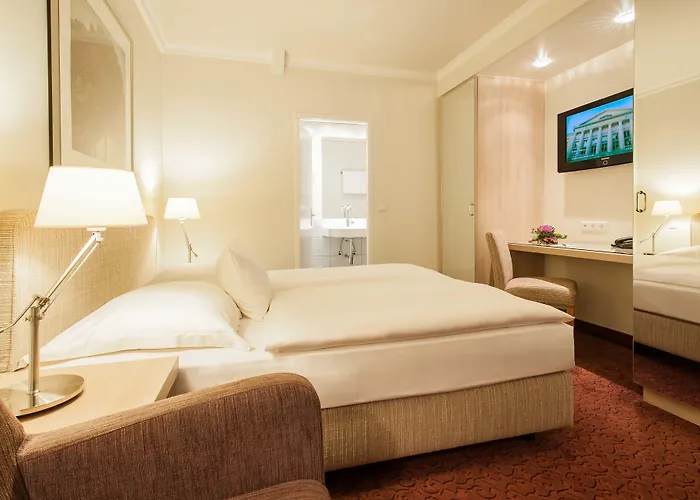 Hotel Western International