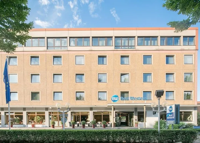 Hotel Western International 3*