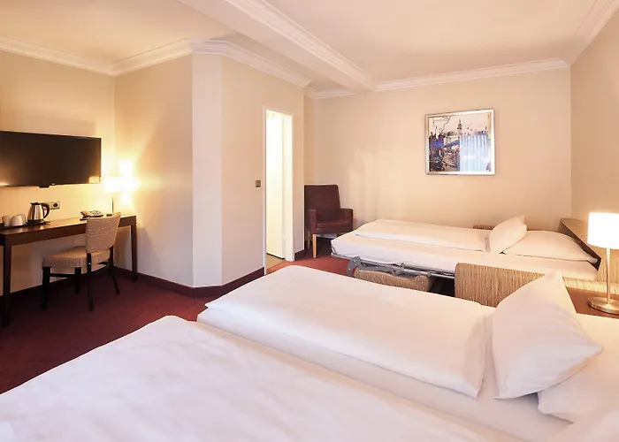 Hotel Western International 3*